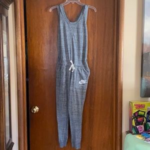 Nike women’s jump suit size s